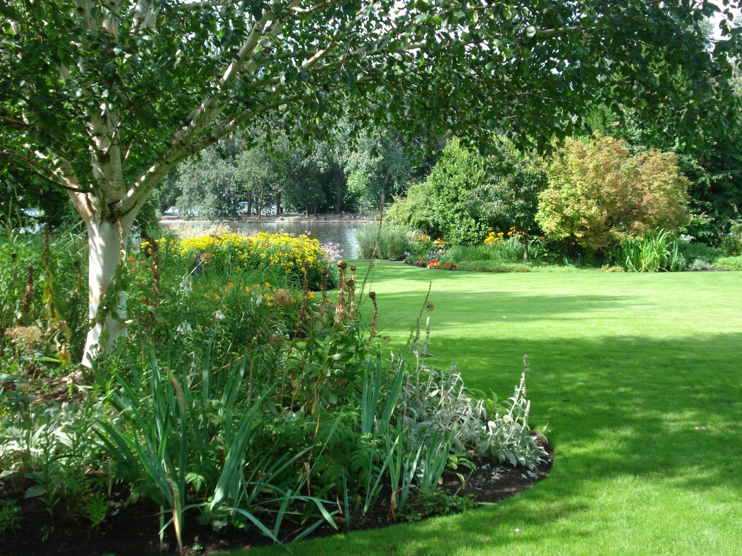 The Holme, Regents Park, London, NW1 4NT - National Garden Scheme